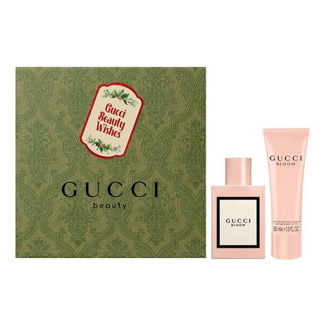 Gucci: recensioni su Retribuzione/Benefit .